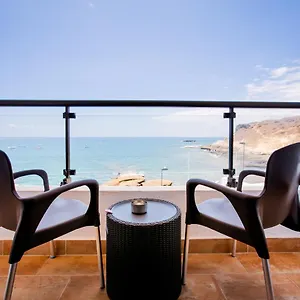 https://apartments-la-caleta-sunrises.tenerifehoteles.net
