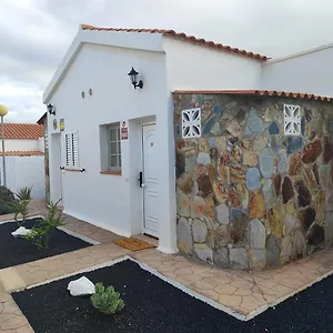 https://villa-casa-yanira.in-canary-islands.com
